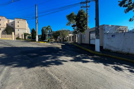 Apartamento para alugar com 45m², 2 quartos e 1 vaga Apartamento para alugar com 45m², 2 quartos e 1 vagaFachada Condominio