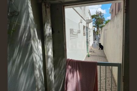 Casa à venda com 3 quartos, 180m² em Jardim Santa Helena, São Paulo
