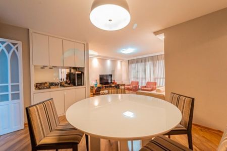 Apartamento à venda com 132m², 3 quartos e 2 vagas