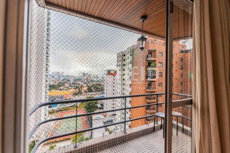Apartamento à venda com 132m², 3 quartos e 2 vagas