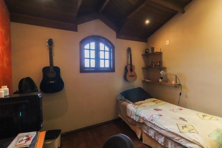 Casa à venda com 256m², 4 quartos e 5 vagasQuarto 4