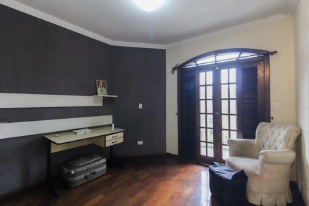 Casa à venda com 256m², 4 quartos e 5 vagasQuarto 3 - Suíte