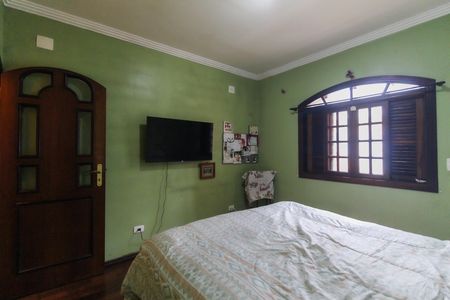 Casa à venda com 256m², 4 quartos e 5 vagasQuarto 2