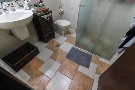 Casa à venda com 256m², 4 quartos e 5 vagasBanheiro Social