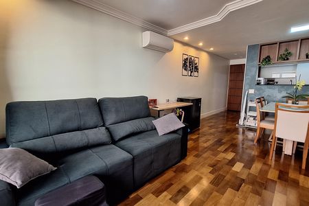 Apartamento à venda com 79m², 3 quartos e 2 vagas Apartamento à venda com 79m², 3 quartos e 2 vagasSala