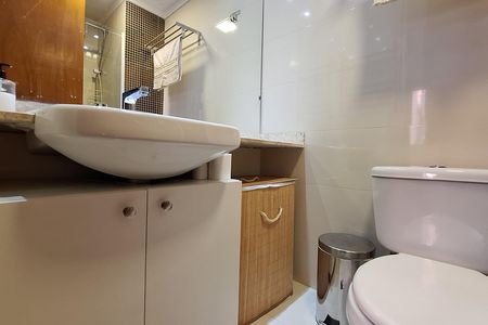 Apartamento à venda com 79m², 3 quartos e 2 vagas Apartamento à venda com 79m², 3 quartos e 2 vagasBanheiro da Suíte