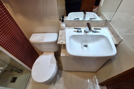 Apartamento à venda com 79m², 3 quartos e 2 vagas Apartamento à venda com 79m², 3 quartos e 2 vagasBanheiro