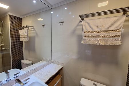 Apartamento à venda com 79m², 3 quartos e 2 vagas Apartamento à venda com 79m², 3 quartos e 2 vagasBanheiro da Suíte