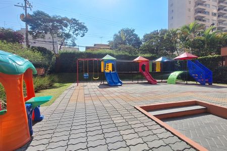 Apartamento à venda com 79m², 3 quartos e 2 vagas Apartamento à venda com 79m², 3 quartos e 2 vagasÁrea comum - Playground