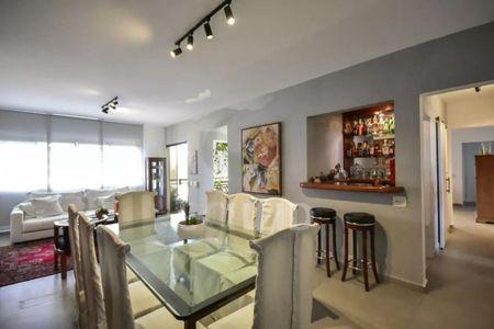 Apartamento à venda com 261m², 4 quartos e 4 vagas