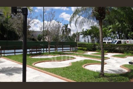 Apartamento à venda com 261m², 4 quartos e 4 vagas