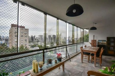 Apartamento à venda com 4 quartos, 261m² em Vila Morumbi, São Paulo