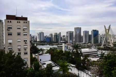 Apartamento à venda com 261m², 4 quartos e 4 vagas