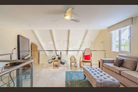 Casa à venda com 4 quartos, 550m² em Brooklin, São Paulo