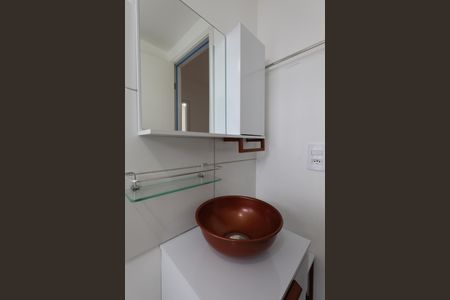 Apartamento para alugar com 38m², 2 quartos e sem vagaBanheiro