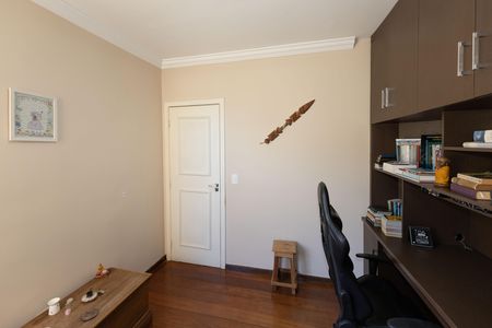 Apartamento para alugar com 142m², 3 quartos e 1 vaga Apartamento para alugar com 142m², 3 quartos e 1 vagaQuarto 1