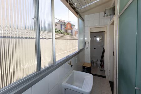 Apartamento para alugar com 142m², 3 quartos e 1 vaga Apartamento para alugar com 142m², 3 quartos e 1 vagaÁrea de Serviço - Banheiro
