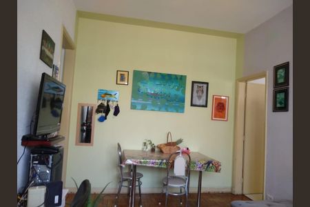 Apartamento à venda com 95m², 2 quartos e sem vaga