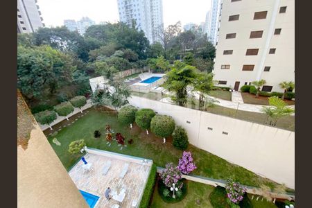 Apartamento à venda com 161m², 4 quartos e 3 vagas