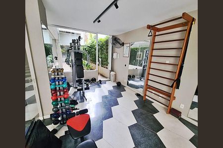 Apartamento à venda com 121m², 3 quartos e 1 vaga