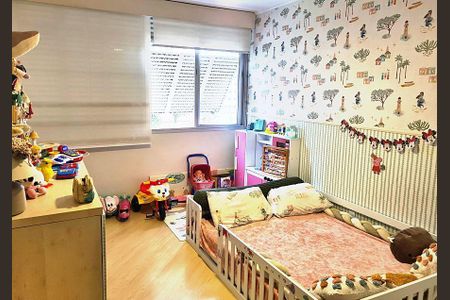 Apartamento à venda com 121m², 3 quartos e 1 vaga