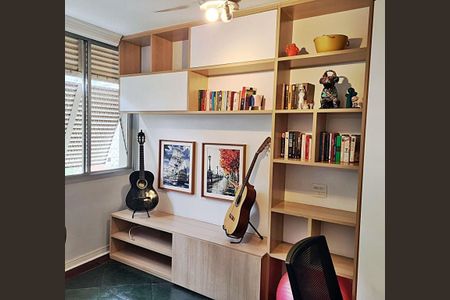 Apartamento à venda com 121m², 3 quartos e 1 vaga