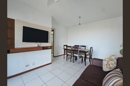 Apartamento para alugar com 72m², 2 quartos e 2 vagassala