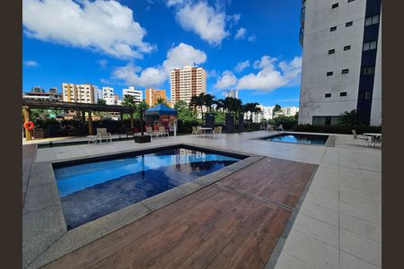 Apartamento para alugar com 72m², 2 quartos e 2 vagasÁrea comum - Piscina
