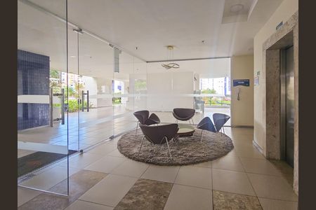 Apartamento para alugar com 72m², 2 quartos e 2 vagashall
