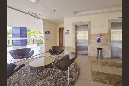 Apartamento para alugar com 72m², 2 quartos e 2 vagashall