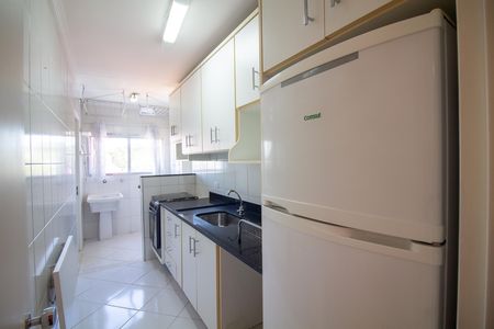 Cozinha de apartamento para alugar com 2 quartos, 65m² em Vila Congonhas, São Paulo