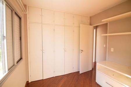 Quarto 1 de apartamento para alugar com 2 quartos, 65m² em Vila Congonhas, São Paulo