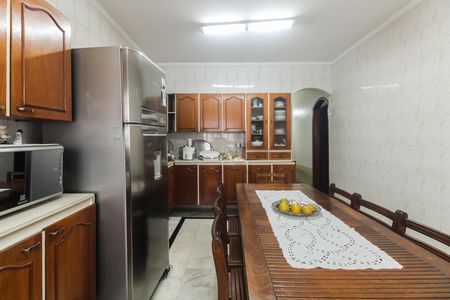 Casa à venda com 500m², 3 quartos e 2 vagasCozinha 