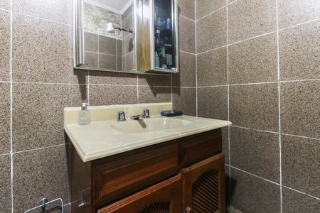Casa à venda com 500m², 3 quartos e 2 vagasBanheiro Social 