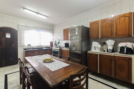 Casa à venda com 500m², 3 quartos e 2 vagasCozinha 