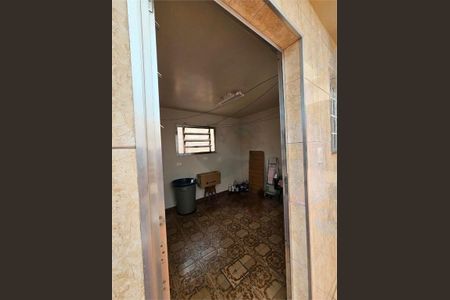 Casa à venda com 4 quartos, 225m² em Vila Miami, São Paulo