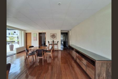 Apartamento à venda com 2 quartos, 55m² em Chácara Santo Antônio (Zona Sul), São Paulo