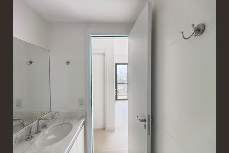 Apartamento para alugar com 67m², 2 quartos e 1 vaga