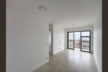 Apartamento para alugar com 67m², 2 quartos e 1 vaga