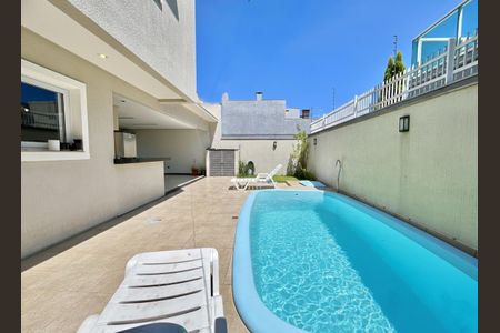 Casa para alugar com 195m², 3 quartos e 2 vagas Casa para alugar com 195m², 3 quartos e 2 vagasÁrea externa