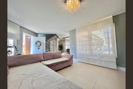 Casa para alugar com 195m², 3 quartos e 2 vagas Casa para alugar com 195m², 3 quartos e 2 vagasSala