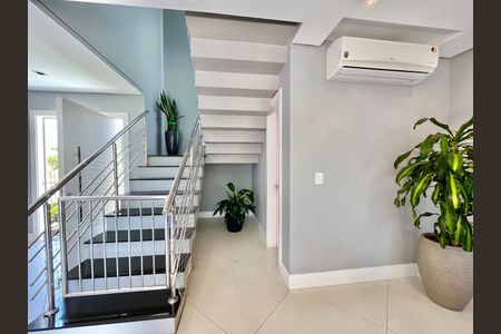 Sala de casa para alugar com 3 quartos, 195m² em Vale Ville, Gravataí