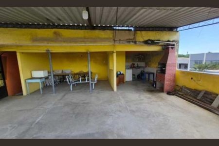 Casa à venda com 190m², 3 quartos e 1 vaga Casa à venda com 190m², 3 quartos e 1 vagaGaragem