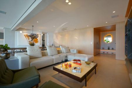 Apartamento à venda com 4 quartos, 250m² em Jardim Morumbi, São Paulo