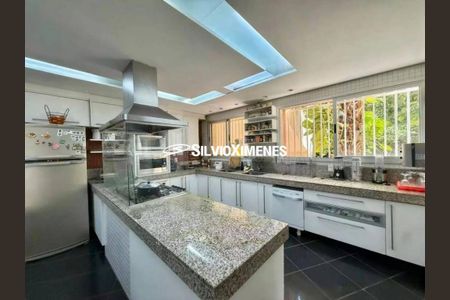Apartamento à venda com 4 quartos, 280m² em Santa Lúcia, Belo Horizonte