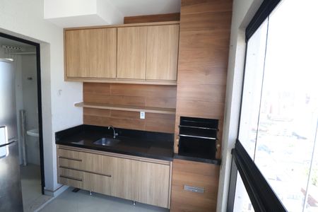Apartamento para alugar com 1106m², 3 quartos e 1 vagaVaranda