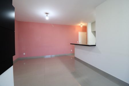 Apartamento para alugar com 1106m², 3 quartos e 1 vagaSala