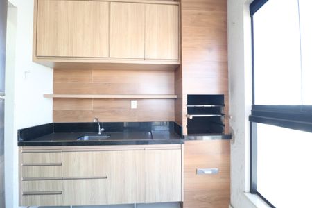 Apartamento para alugar com 1106m², 3 quartos e 1 vagaVaranda