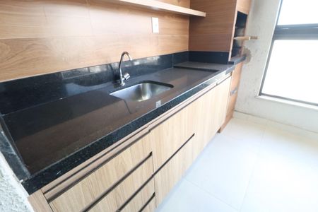 Apartamento para alugar com 1106m², 3 quartos e 1 vagaVaranda