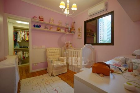 Apartamento à venda com 240m², 4 quartos e 4 vagas